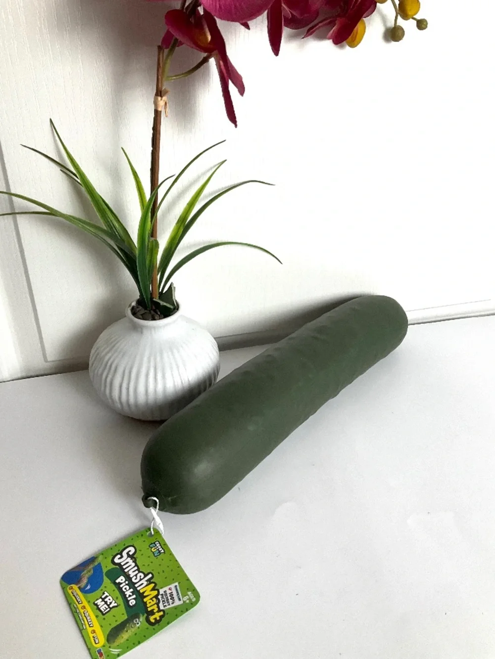 SMUSHMART SQUISHY JUMBO PICKLE~NEW WITH TAGS!